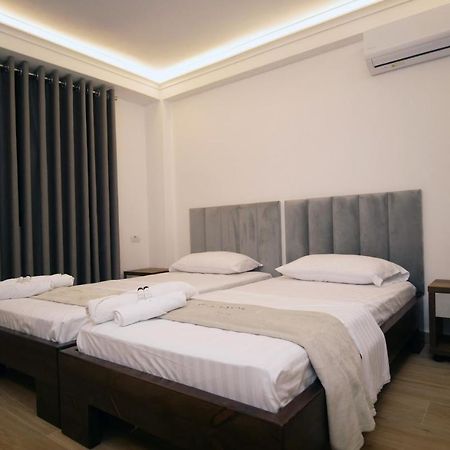 Vila Fatos Qama Берат Екстериор снимка
